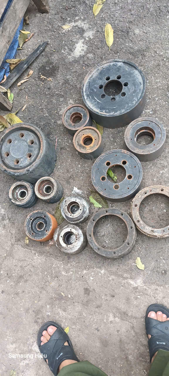 Bọc bánh xe nâng điện