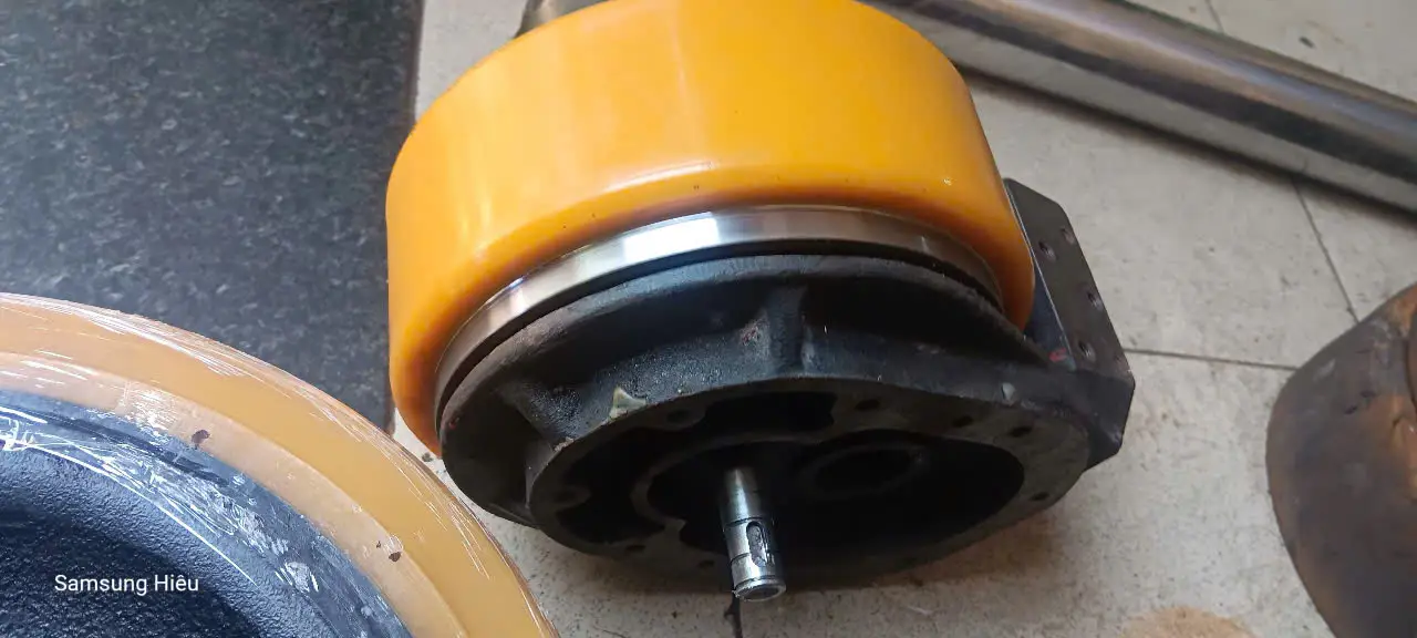 bánh xe nâng nhựa PU Bảo hành bánh xe nâng nhựa PU bao lâu - Trang bị kiến thức để yên tâm hơn khi sử dụng